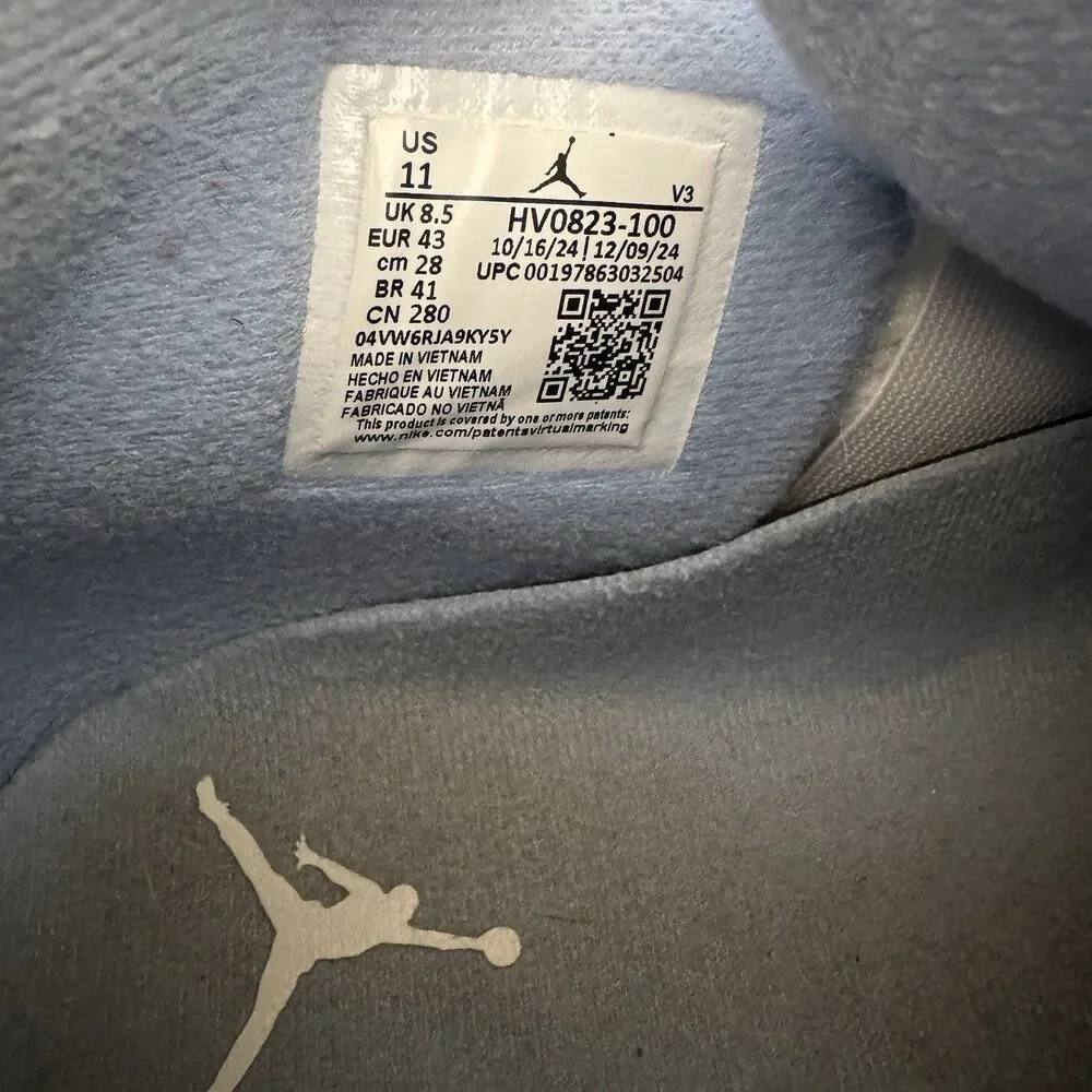 Nike Air Jordan 4 Retro Wmns 11/M 9.5 HV0823-100 White Alumin Blue Forget Me Not
